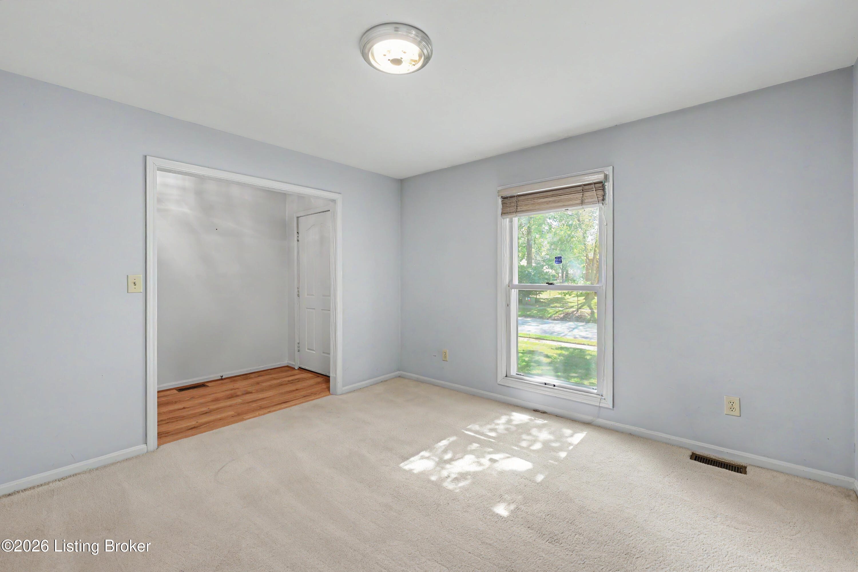 8911 Acushnet Road Louisville, KY 40242 - Photo 11 of 44 Family Room