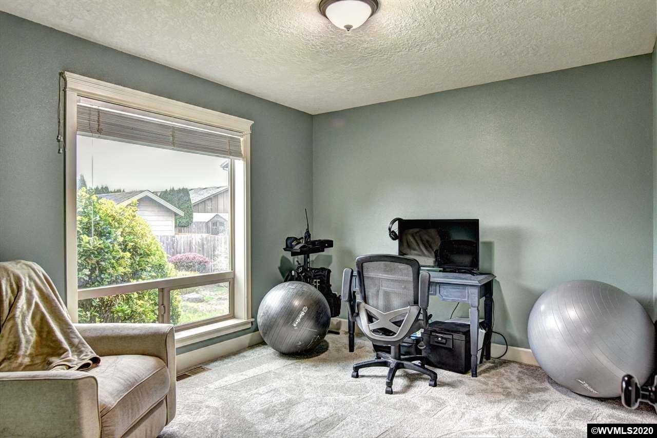 122 10th Street Jefferson, OR 97352 - Photo 21 of 32
