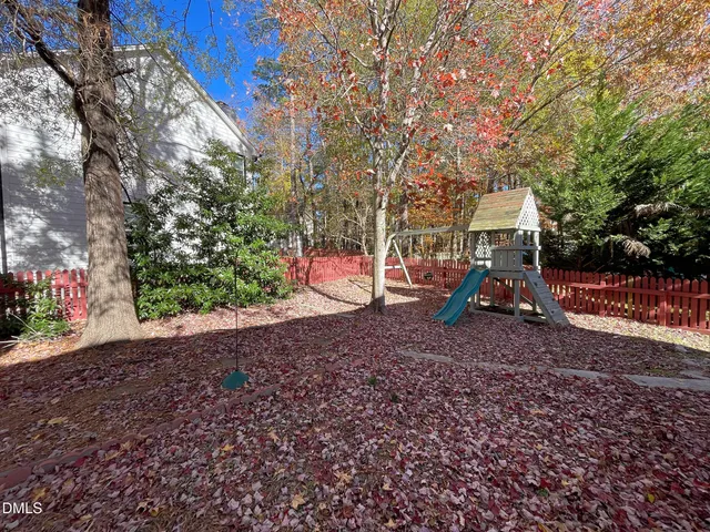 $575,000 | 9332 Leslieshire Drive, Raleigh, NC 27615