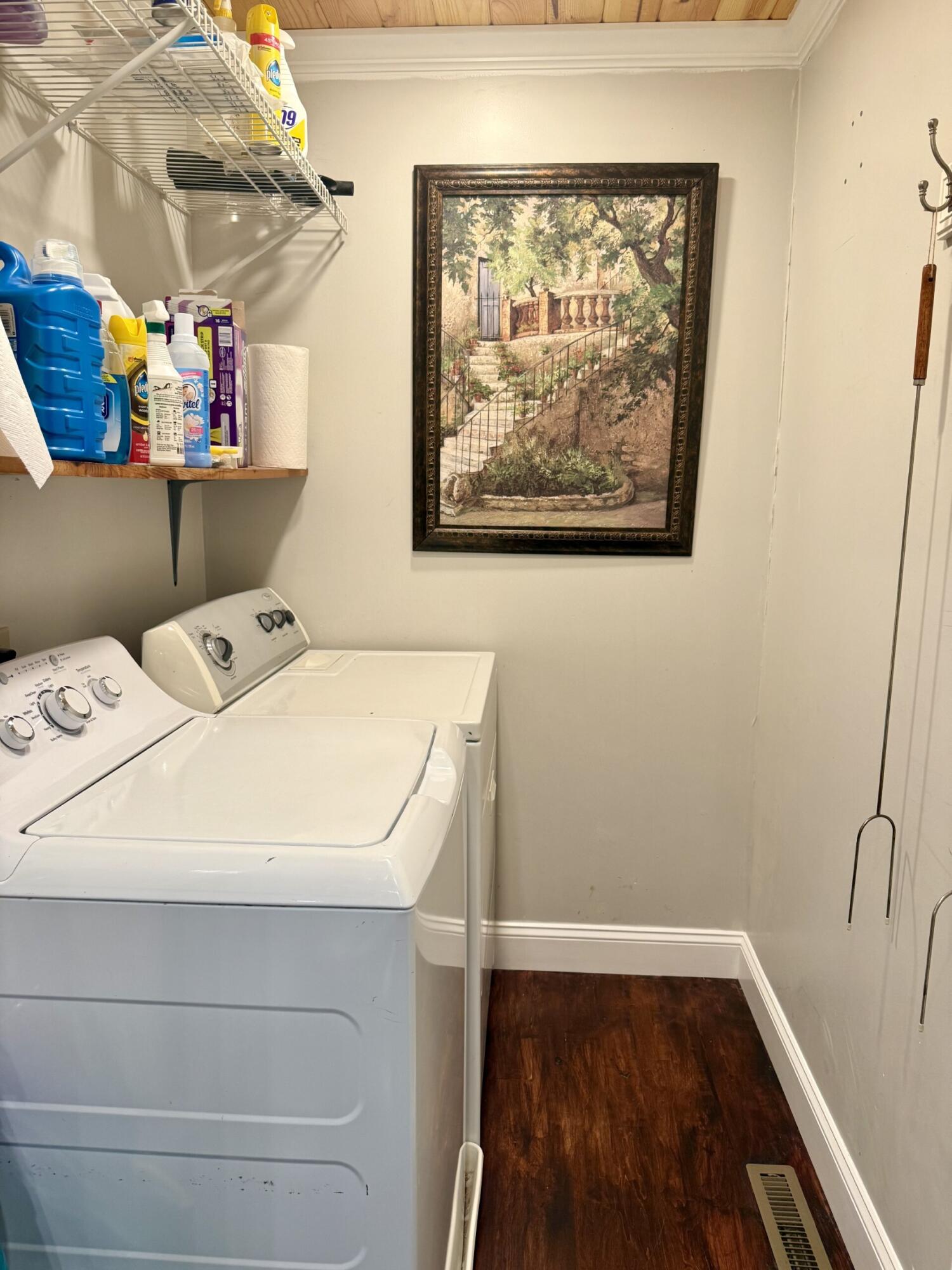 206 Pete Amos Road Lindside, WV 24951 - Photo 22 of 38 Gallery Image 22
