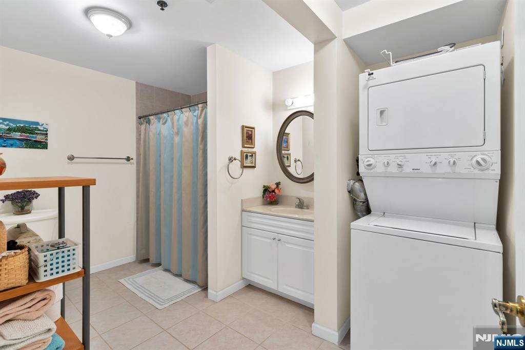 241 Union Street, Unit 302 Hackensack, NJ 07601 - Photo 18 of 20