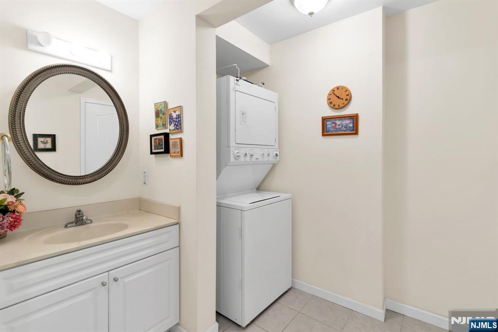 241 Union Street, Unit 302 Hackensack, NJ 07601 - Photo 19 of 20