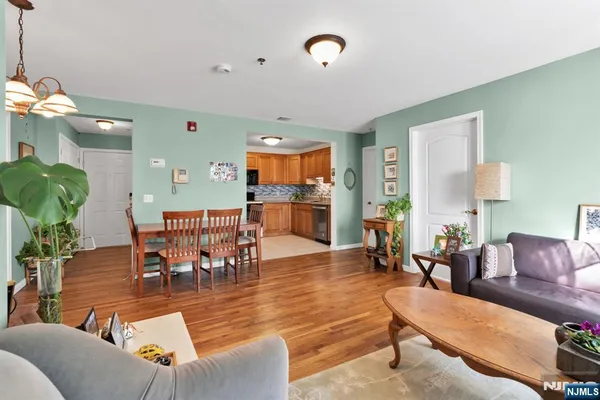 $415,000 | 241 Union Street, Unit 302, Hackensack, NJ 07601