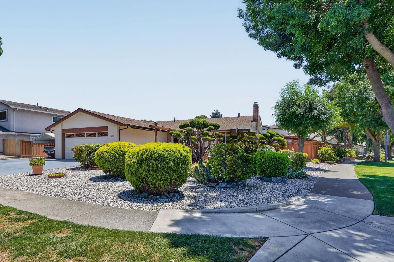 3340 Trafalgar Road Fremont, CA 94555 - Photo 3 of 44