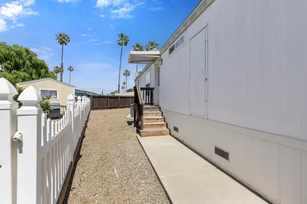 $185,000 | 2929 North Macarthur Drive, Unit 157, Tracy, CA 95376
