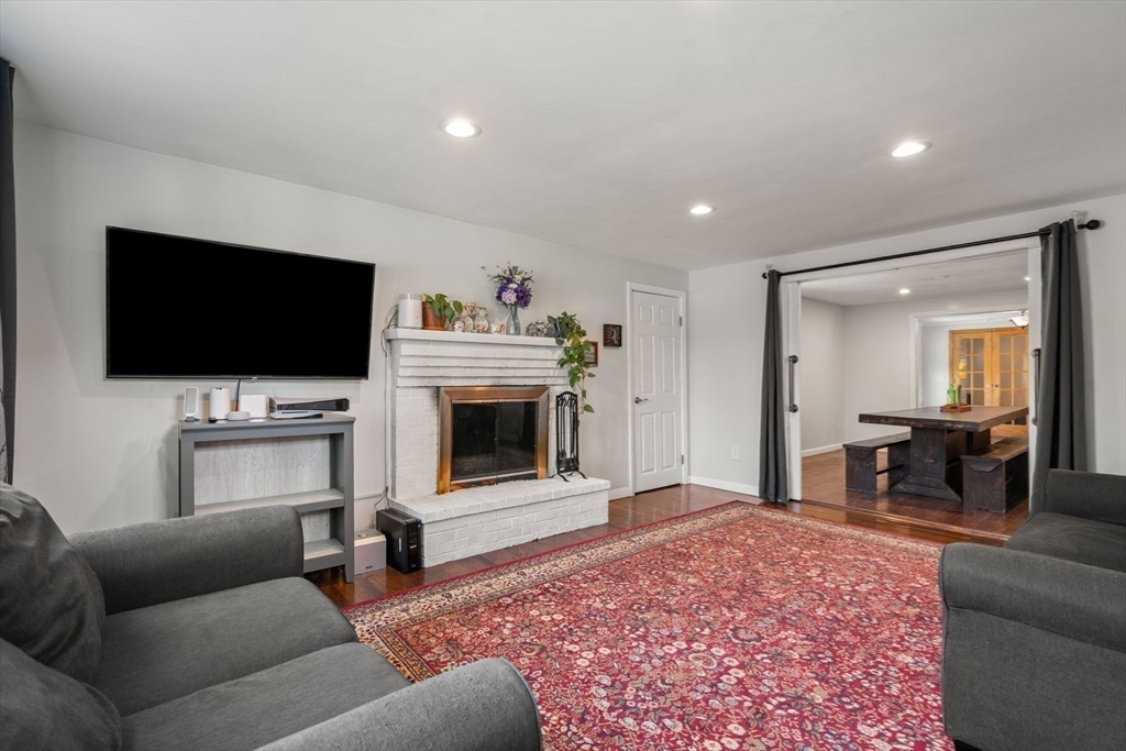 37 Porter Road Marlborough, MA 01752 - Photo 9 of 40 Gallery Image 9