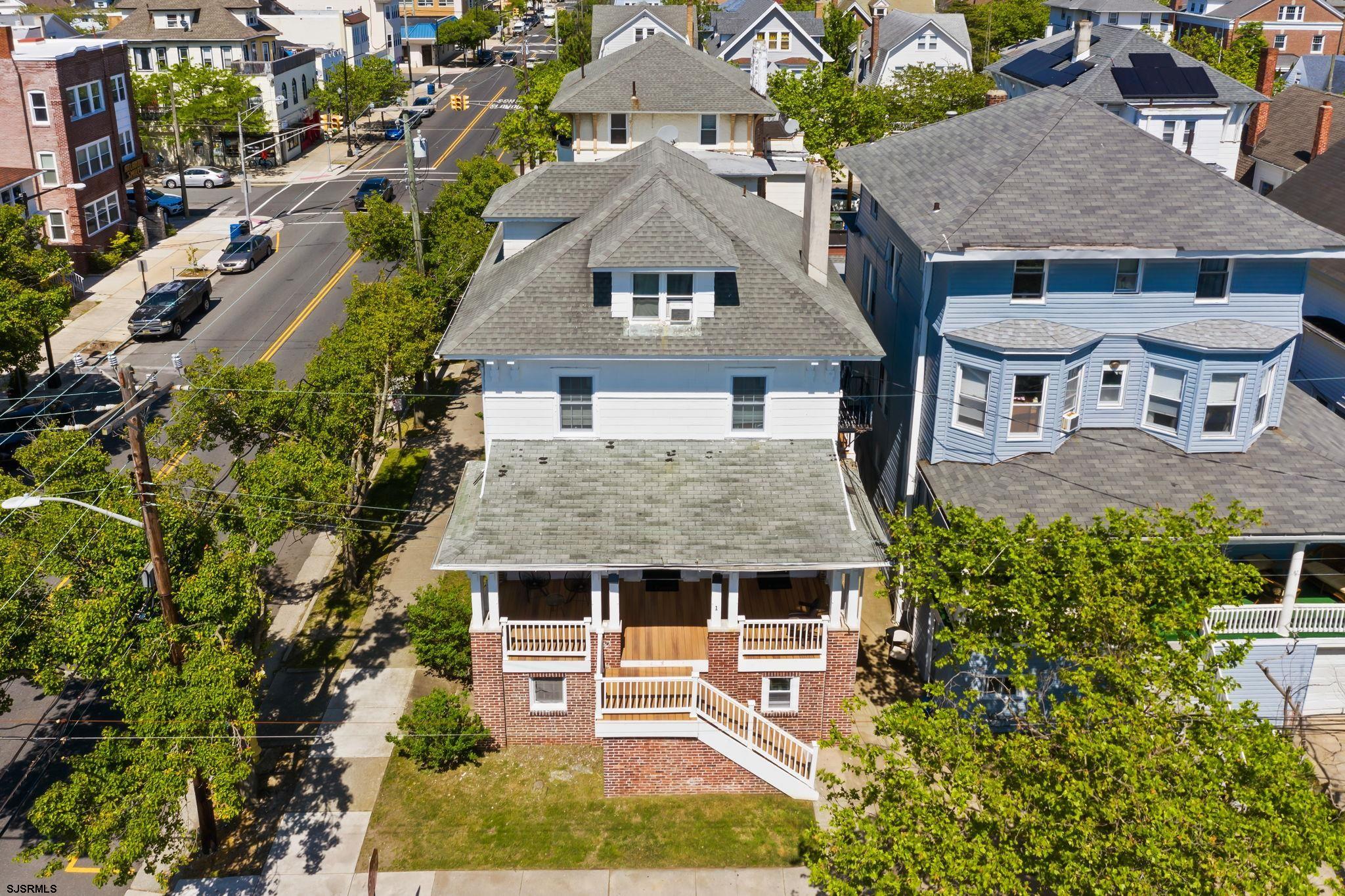 1 South Delancy Place, Unit 1 Atlantic City, NJ 08401 - Photo 35 of 35 an aerial view of a house with garden