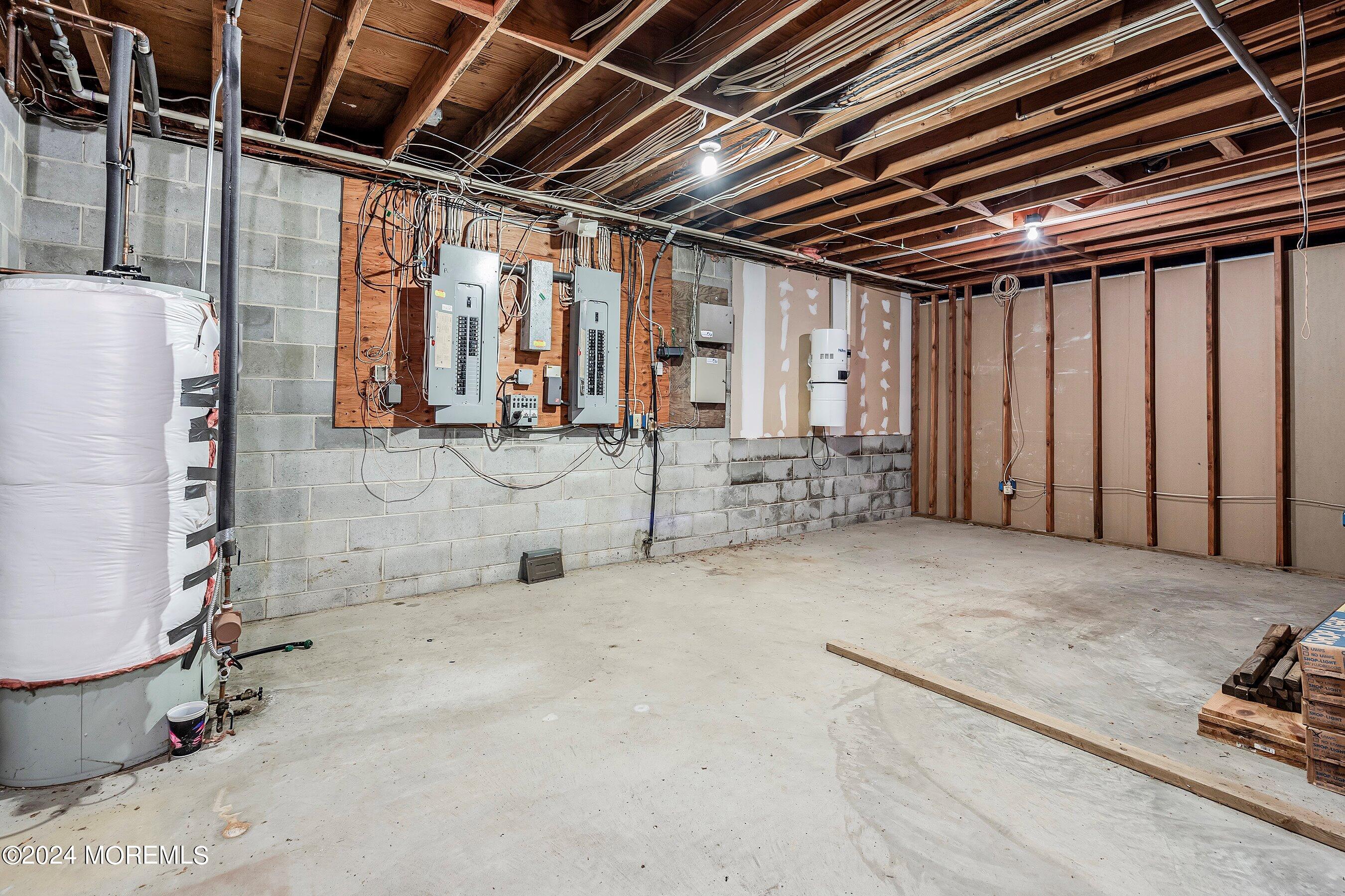 859 Monmouth Road Cream Ridge, NJ 08514 - Photo 44 of 50 a view of an empty room