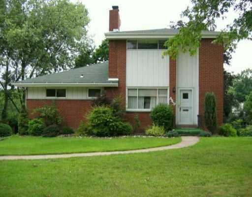 449 Orchard Spring Road Pittsburgh, PA 15220 - Photo 1 of 8 Gallery Image 1