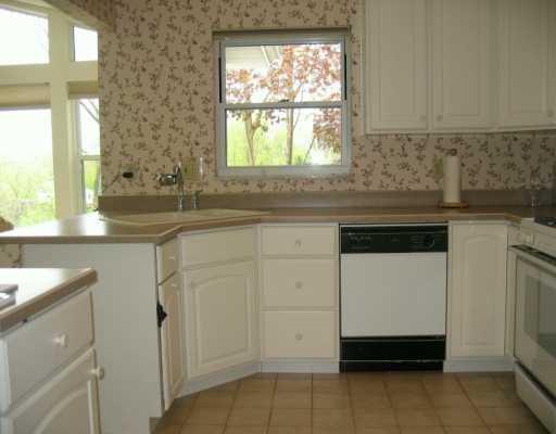 449 Orchard Spring Road Pittsburgh, PA 15220 - Photo 2 of 8 Gallery Image 2