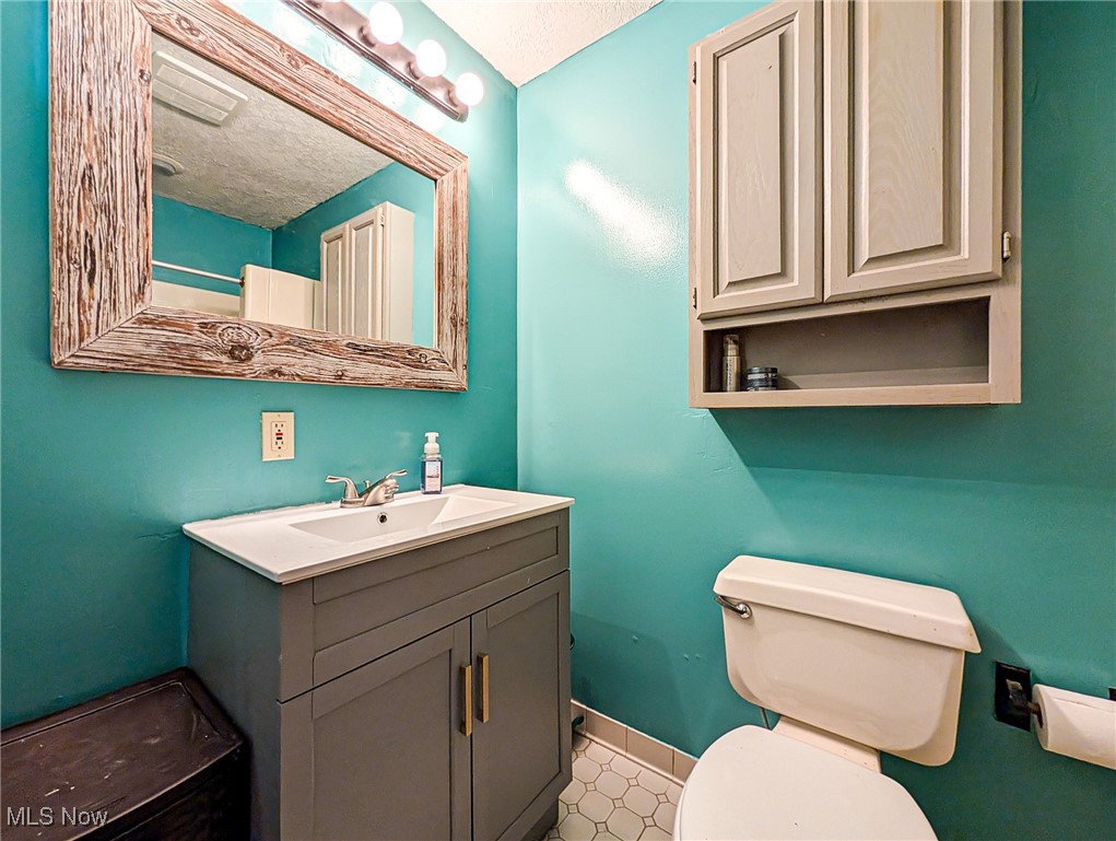 1420 Graham Road Silver Lake, OH 44224 - Photo 22 of 36