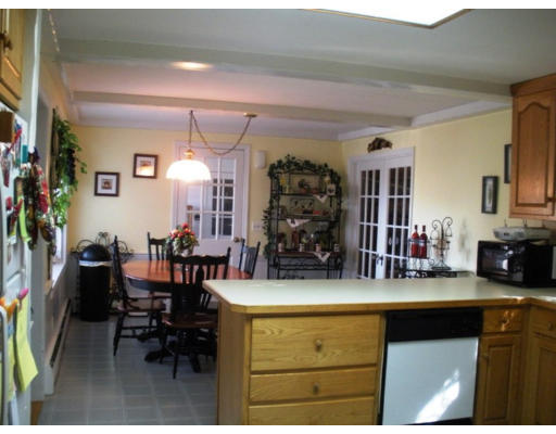 178 Federal Hill Road Milford, NH 03055 - Photo 3 of 12