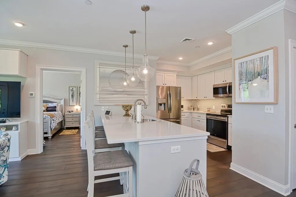 635 Old Post Road, Unit 210 Sharon, MA 02067 - Photo 3 of 32