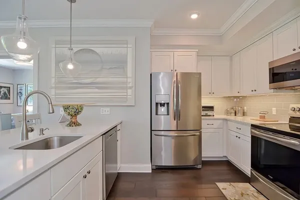 $499,900 | 635 Old Post Road, Unit 210, Sharon, MA 02067