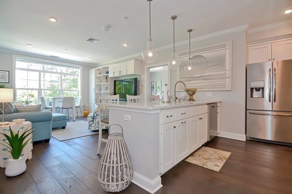 635 Old Post Road, Unit 210 Sharon, MA 02067 - Photo 7 of 32