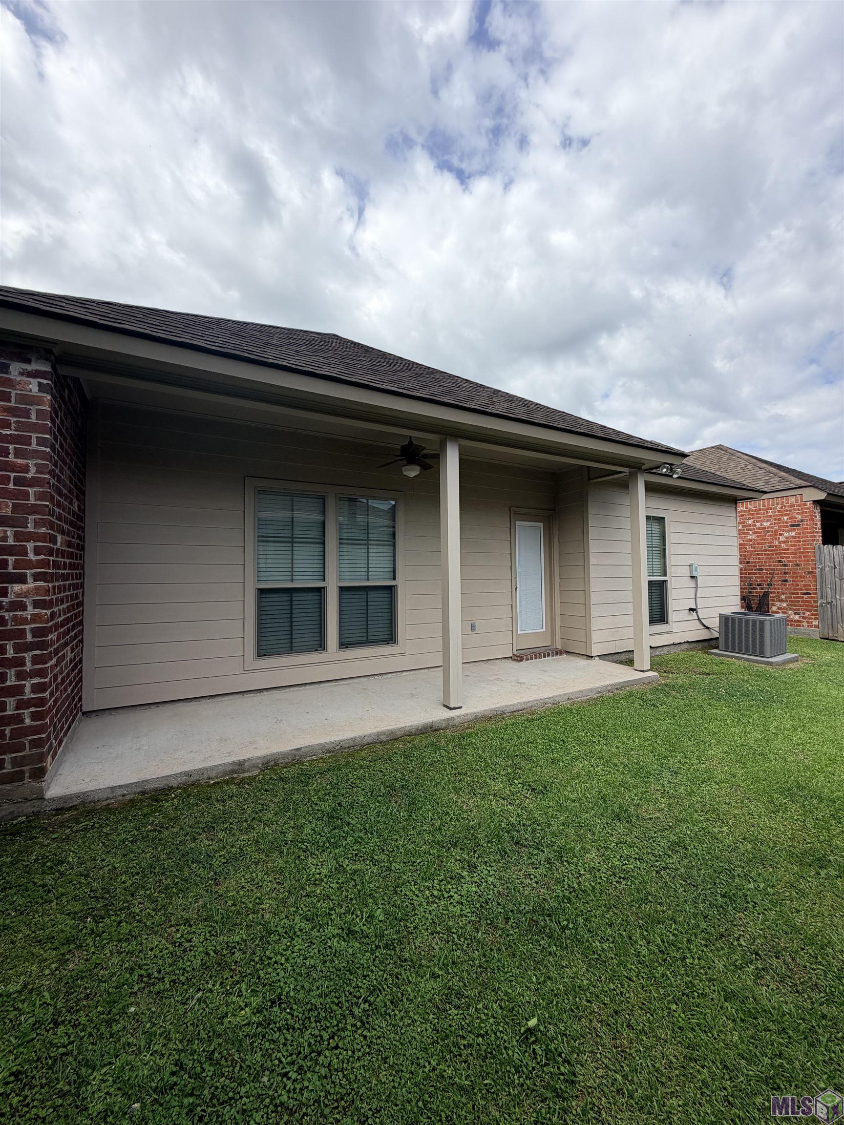 7863 Seville Court Baton Rouge, LA 70820 - Photo 3 of 3