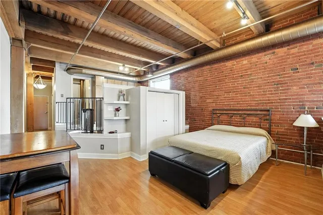 $164,900 | 700 Broadway Boulevard, Unit 412, Kansas City, MO 64105