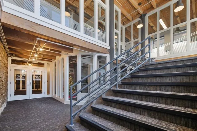 $164,900 | 700 Broadway Boulevard, Unit 412, Kansas City, MO 64105