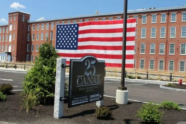 $2,420 | 25 Canal Street, Unit 212, Allenstown, NH 03275