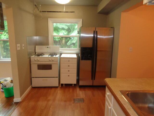 976 North Nelson Road Columbus, OH 43219 - Photo 35 of 62 Kitchen