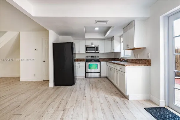 $2,300 | 7920 Kimberly Boulevard, Unit 305, North Lauderdale, FL 33068