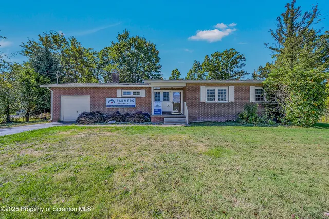 $239,900 | 1033 Morgan Highway, Clarks Summit, PA 18411