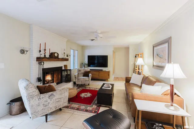 $407,000 | 1502 Nagel Drive, Marion, IL 62959