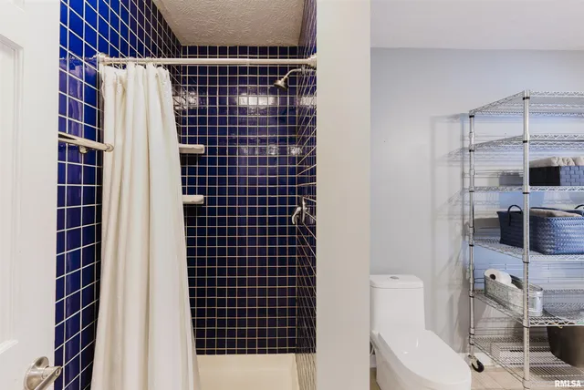 $407,000 | 1502 Nagel Drive, Marion, IL 62959