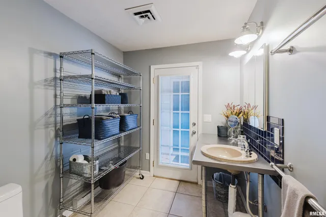 $407,000 | 1502 Nagel Drive, Marion, IL 62959