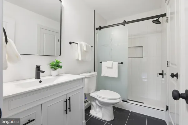 $699,000 | 13801 Lionel Lane, Rockville, MD 20853