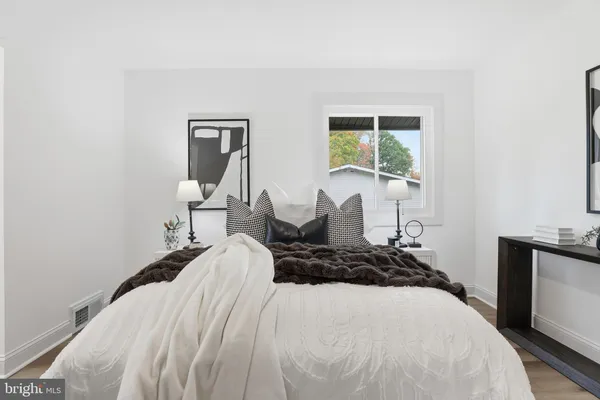 $699,000 | 13801 Lionel Lane, Rockville, MD 20853