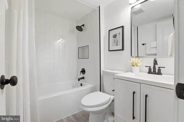 $699,000 | 13801 Lionel Lane, Rockville, MD 20853