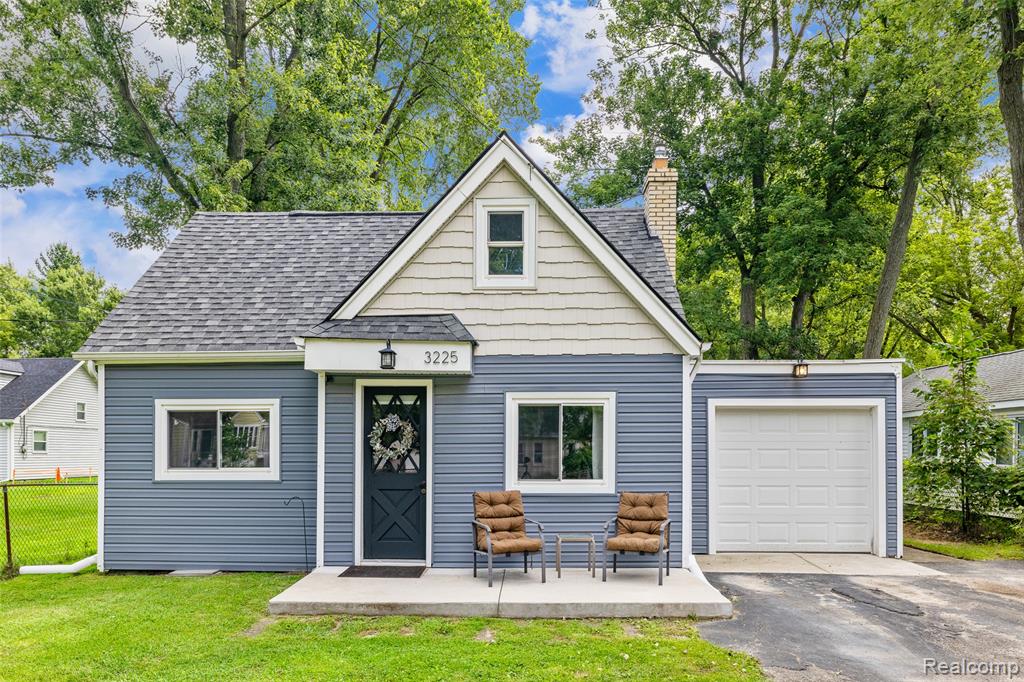 3225 Donley Avenue Rochester Hills, MI 48309 - Photo 1 of 44