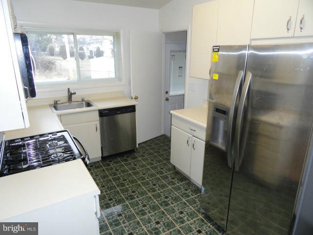 4716 Byron Road Windsor Mill, MD 21244 - Photo 9 of 15 Kitchen