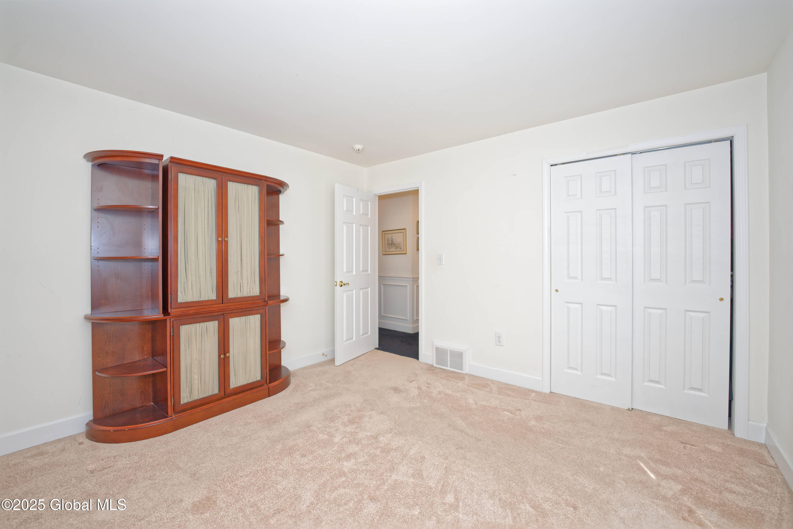 18 Gladstone Circle Halfmoon, NY 12118 - Photo 35 of 61 7 Bedroom 2