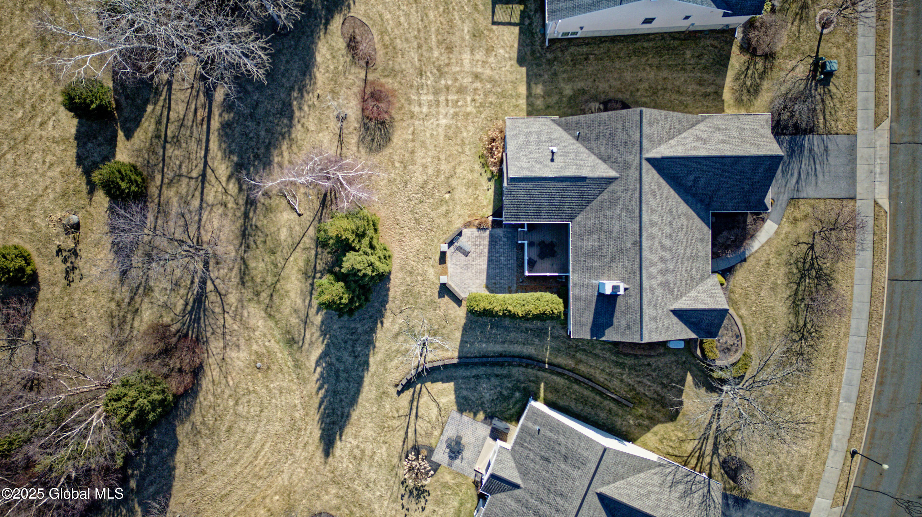 18 Gladstone Circle Halfmoon, NY 12118 - Photo 50 of 61 Air Yard 6