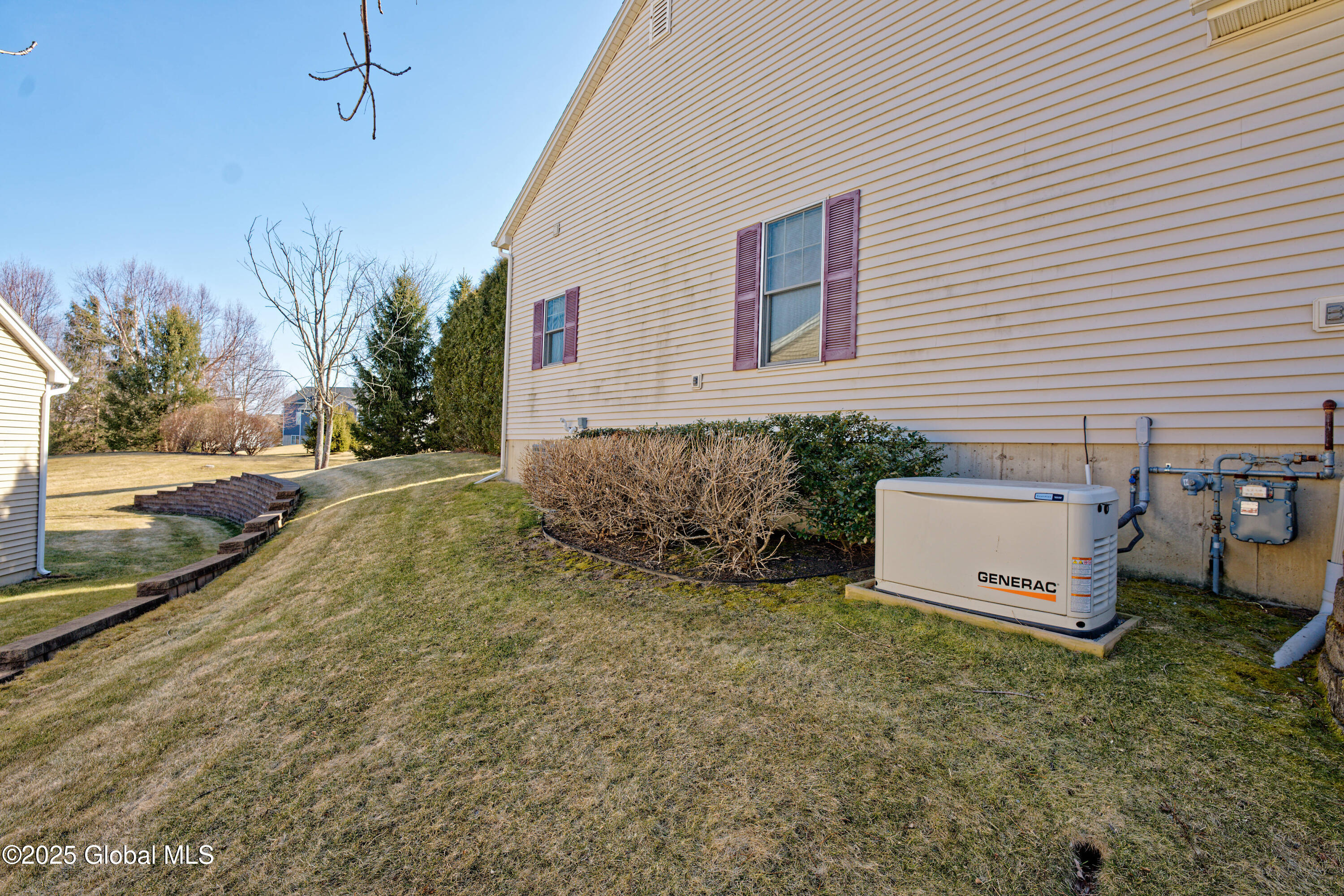 18 Gladstone Circle Halfmoon, NY 12118 - Photo 60 of 61 Yard 8