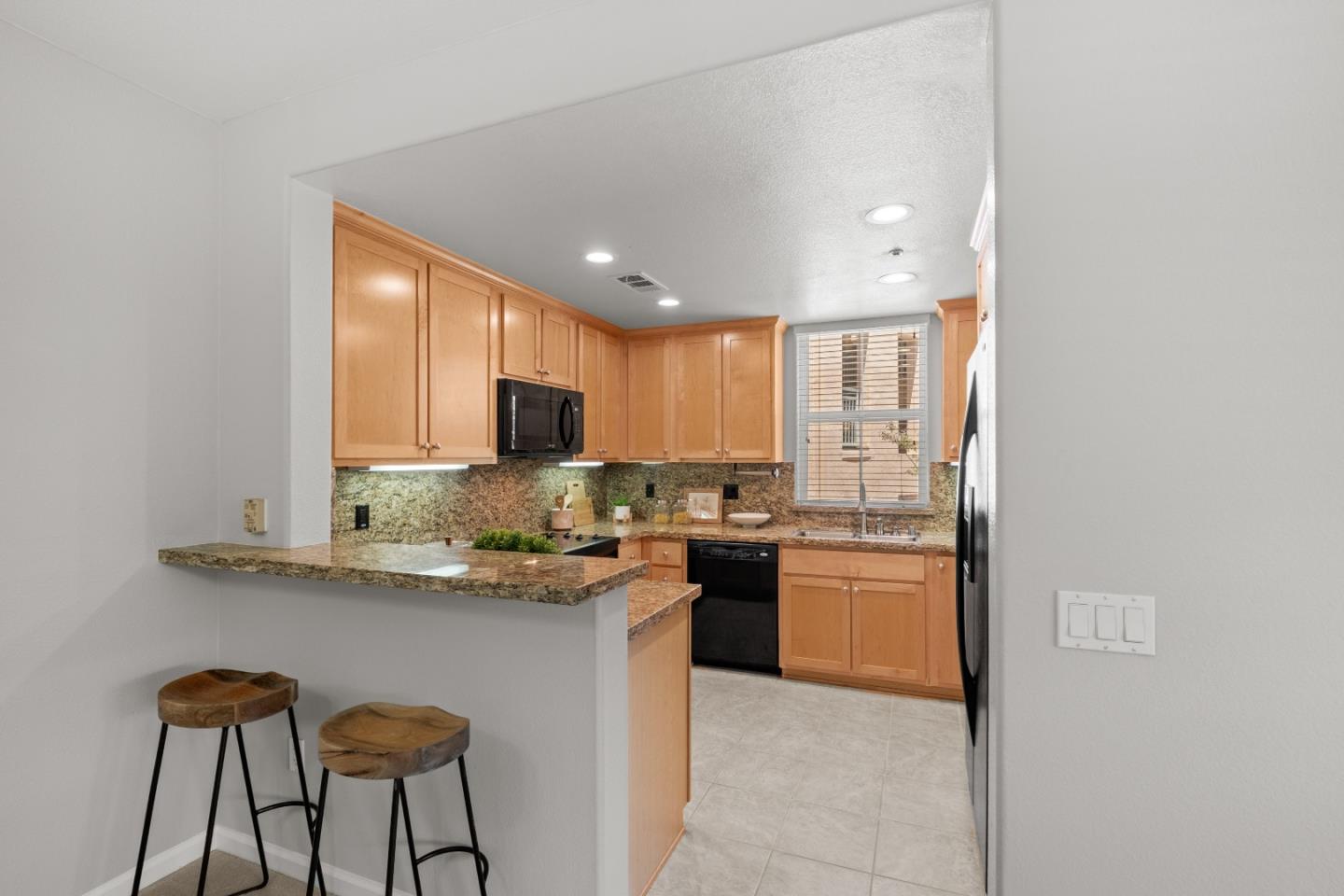 1390 Saddle Rack Street, Unit 350 San Jose, CA 95126 - Photo 5 of 40
