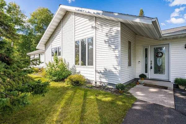 $429,900 | 45 East Highway 61, Esko, MN 55733