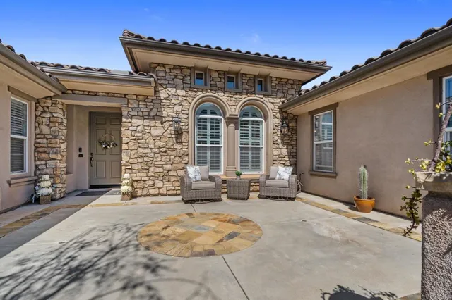 $1,250,000 | 14776 Interlachen Terrace, Valley Center, CA 92082