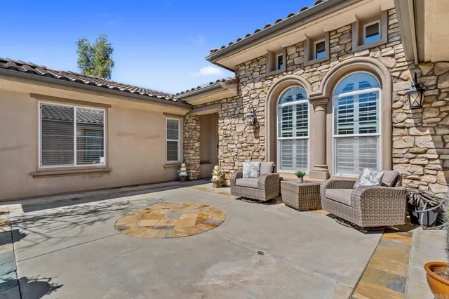 $1,250,000 | 14776 Interlachen Terrace, Valley Center, CA 92082