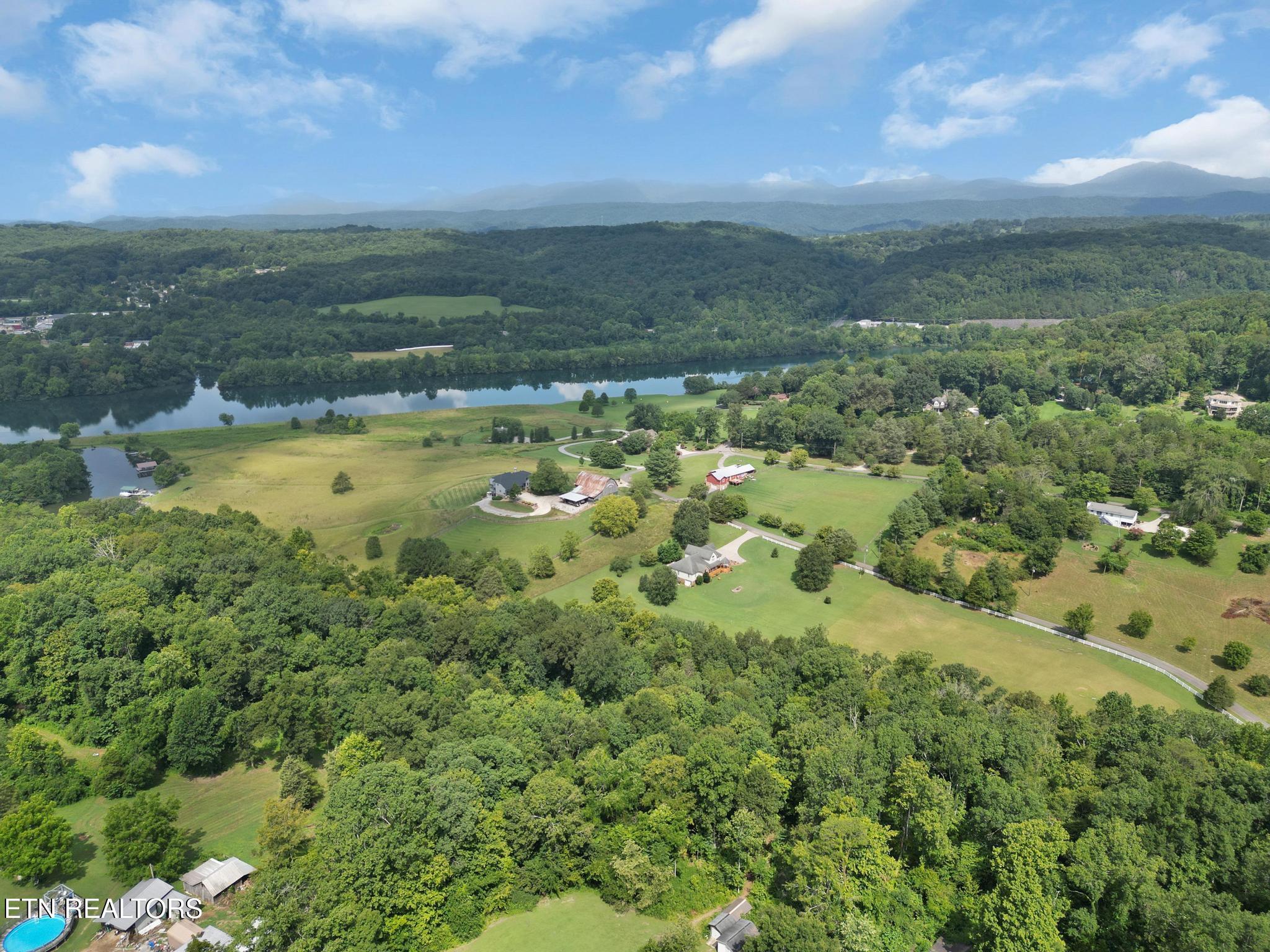 133 Bunch Lane Clinton, TN 37716 - Photo 35 of 41 DJI_0392