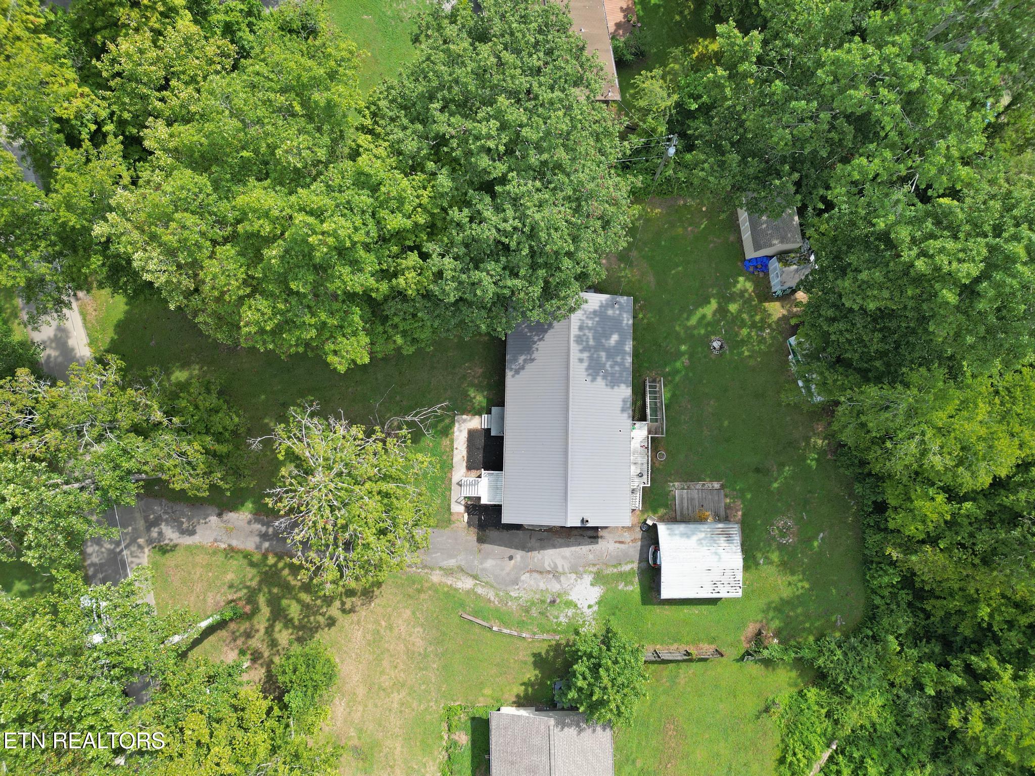 133 Bunch Lane Clinton, TN 37716 - Photo 37 of 41 DJI_0399