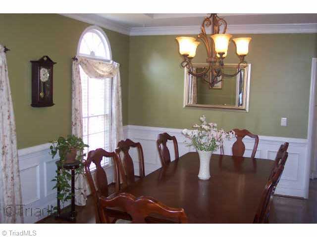 8080 Glengarriff Road Clemmons, NC 27012 - Photo 4 of 9 Other. Dining room