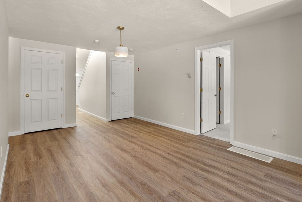 3 Par Three Court, Unit 3 Mashpee, MA 02649 - Photo 6 of 38 Gallery Image 6