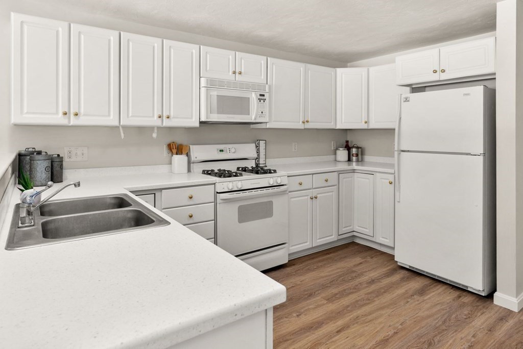3 Par Three Court, Unit 3 Mashpee, MA 02649 - Photo 8 of 38 Gallery Image 8