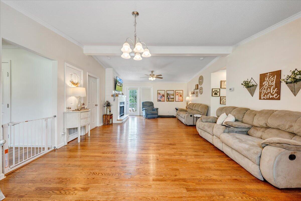 1064 Lipscomb Road Moneta, VA 24121 - Photo 4 of 31 03-MIB00917