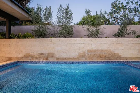 $6,995,000 | 1205 Las Lomas Place, Pacific Palisades, CA 90272