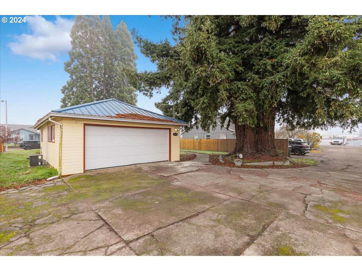 1119 Toliver Road Molalla, OR 97038 - Photo 3 of 24 Exterior