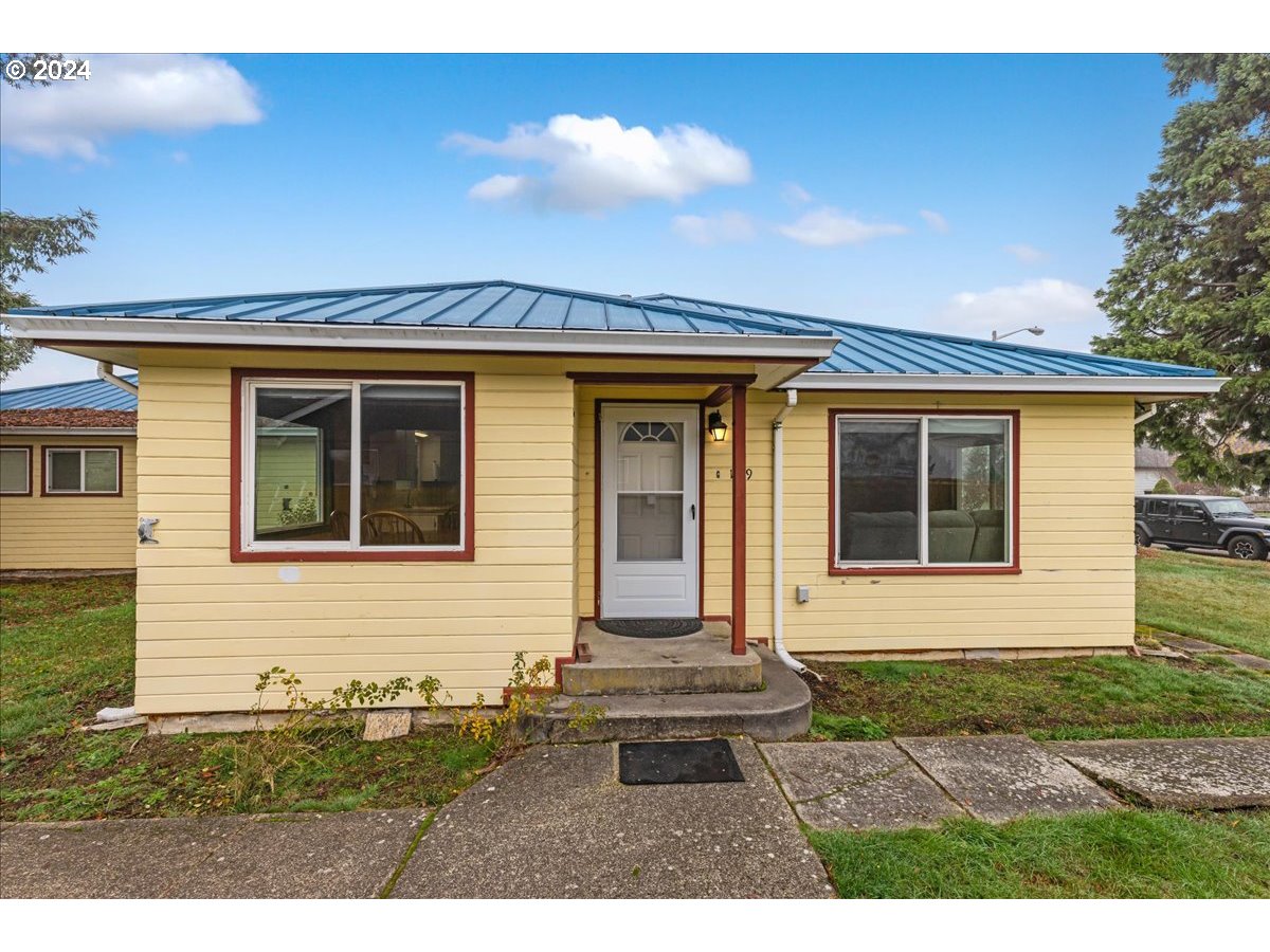 1119 Toliver Road Molalla, OR 97038 - Photo 5 of 24 Gallery Image 5